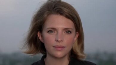 caroline davies