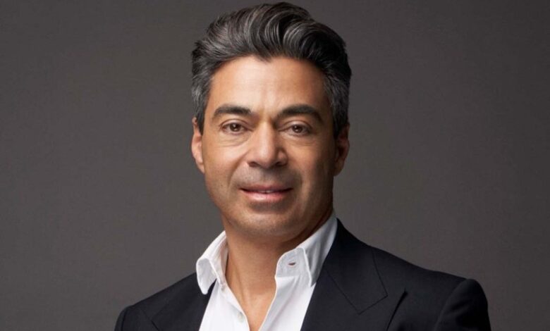 Dr Yannis Alexandrides